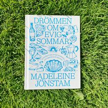 Ladda upp bild till gallerivisning, Boken Drömmen om evig sommar av Madeleine Jönstam
