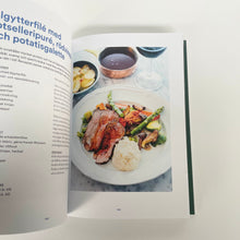Ladda upp bild till gallerivisning, Boken "Männens bok: om mat, hälsa livsstil och prostata"