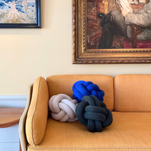 Ladda upp bild till gallerivisning, Kudden The Knot
