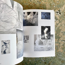 Ladda upp bild till gallerivisning, Utställningskatalog till "Art in Fashion"