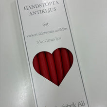 Ladda upp bild till gallerivisning, Handstöpta antikljus i rött
